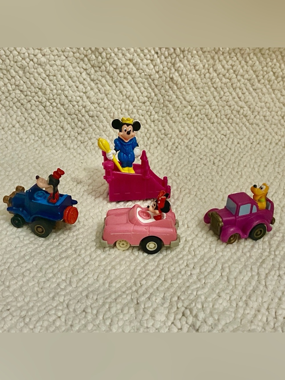 Vintage, Disney: Mickey, Minnie and Goofy Figure